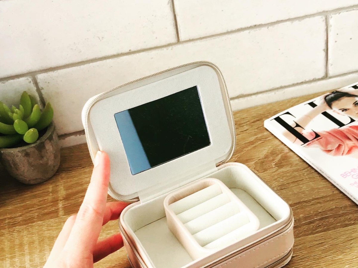 איך לארוז את התכשיטים שלך לחופשה&nbsp;המושלמת