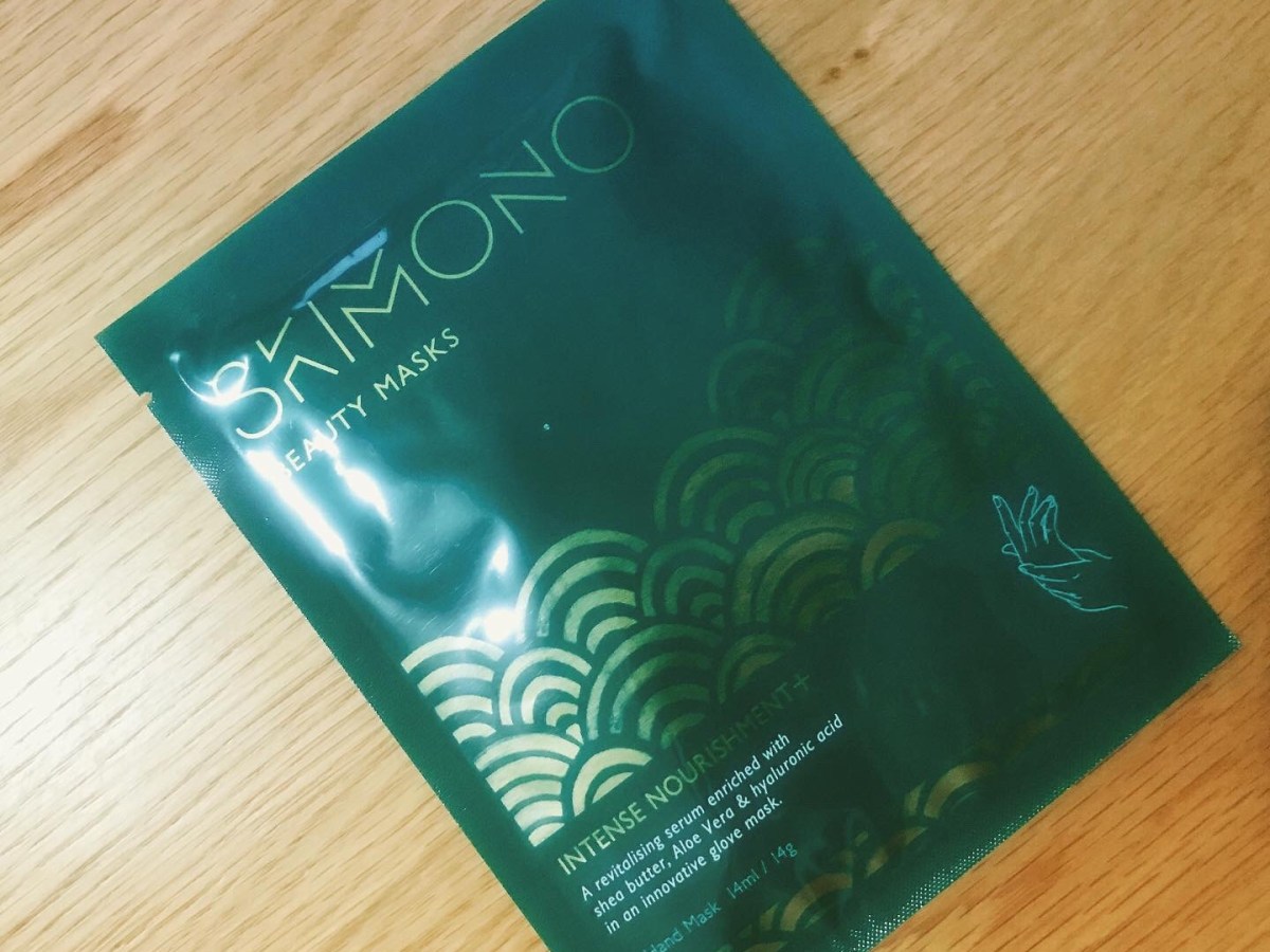 מסכת לחות מומלצת לכפות ידיים יבשות&nbsp;[SKIMONO]