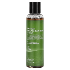 טונר פנים עם תה ירוק של Benton להרגעה ולחות